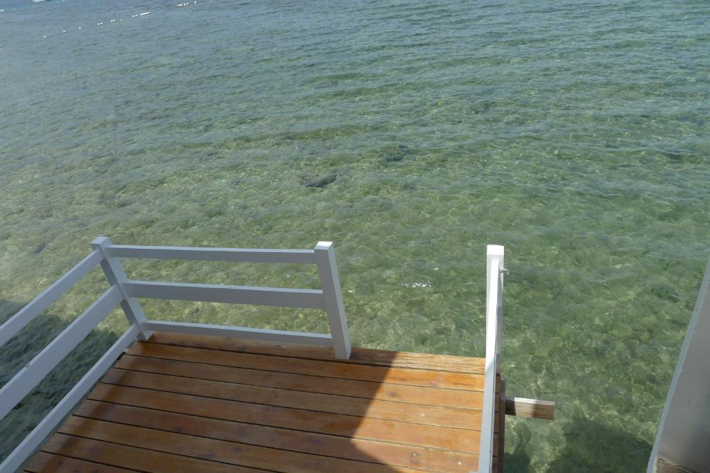 Bluefins Resort Lapu-Lapu City Exterior foto