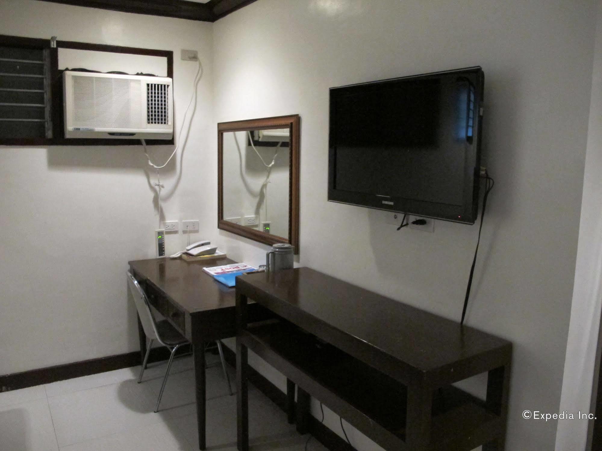 Bluefins Resort Lapu-Lapu City Exterior foto