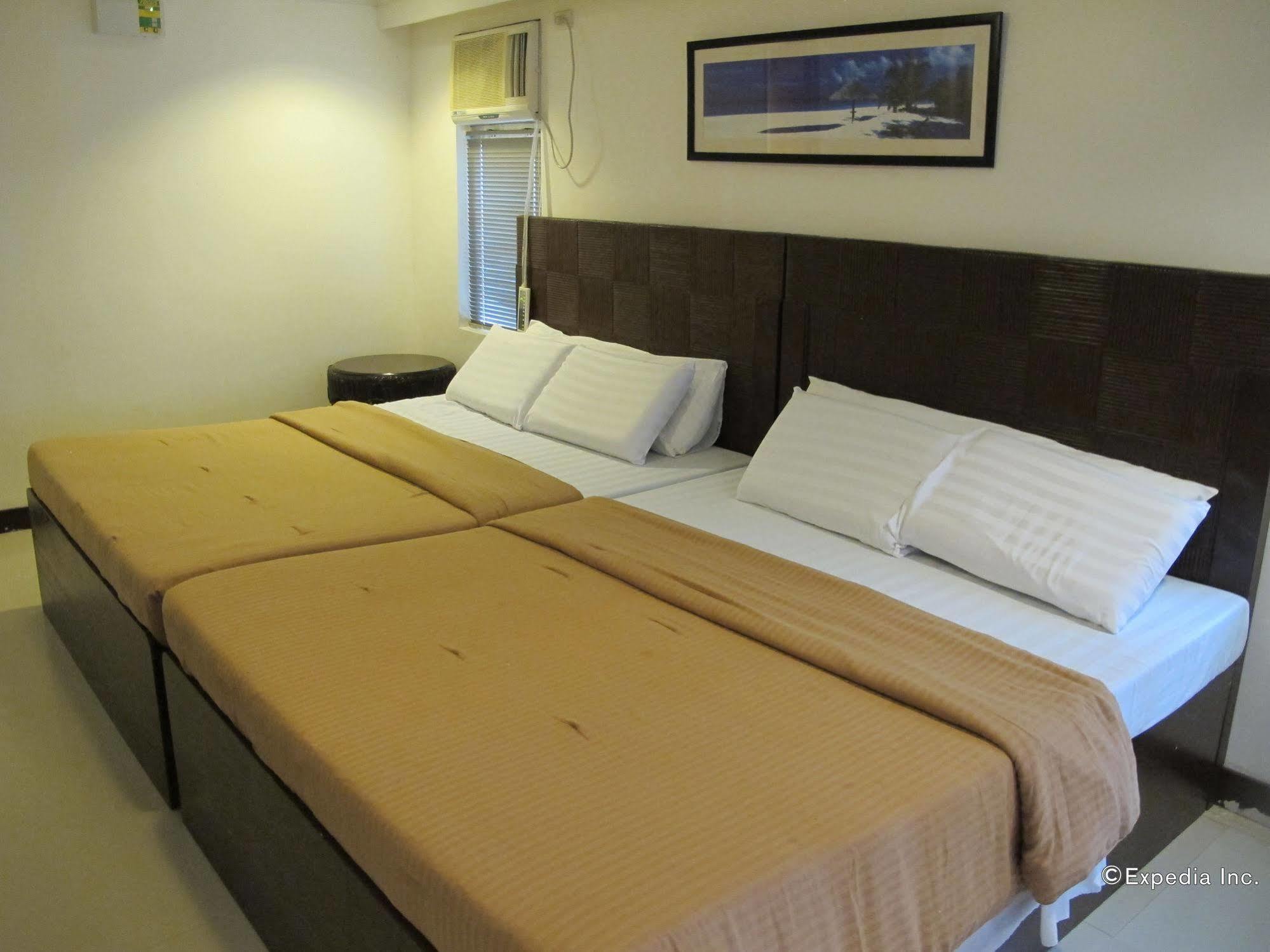 Bluefins Resort Lapu-Lapu City Exterior foto