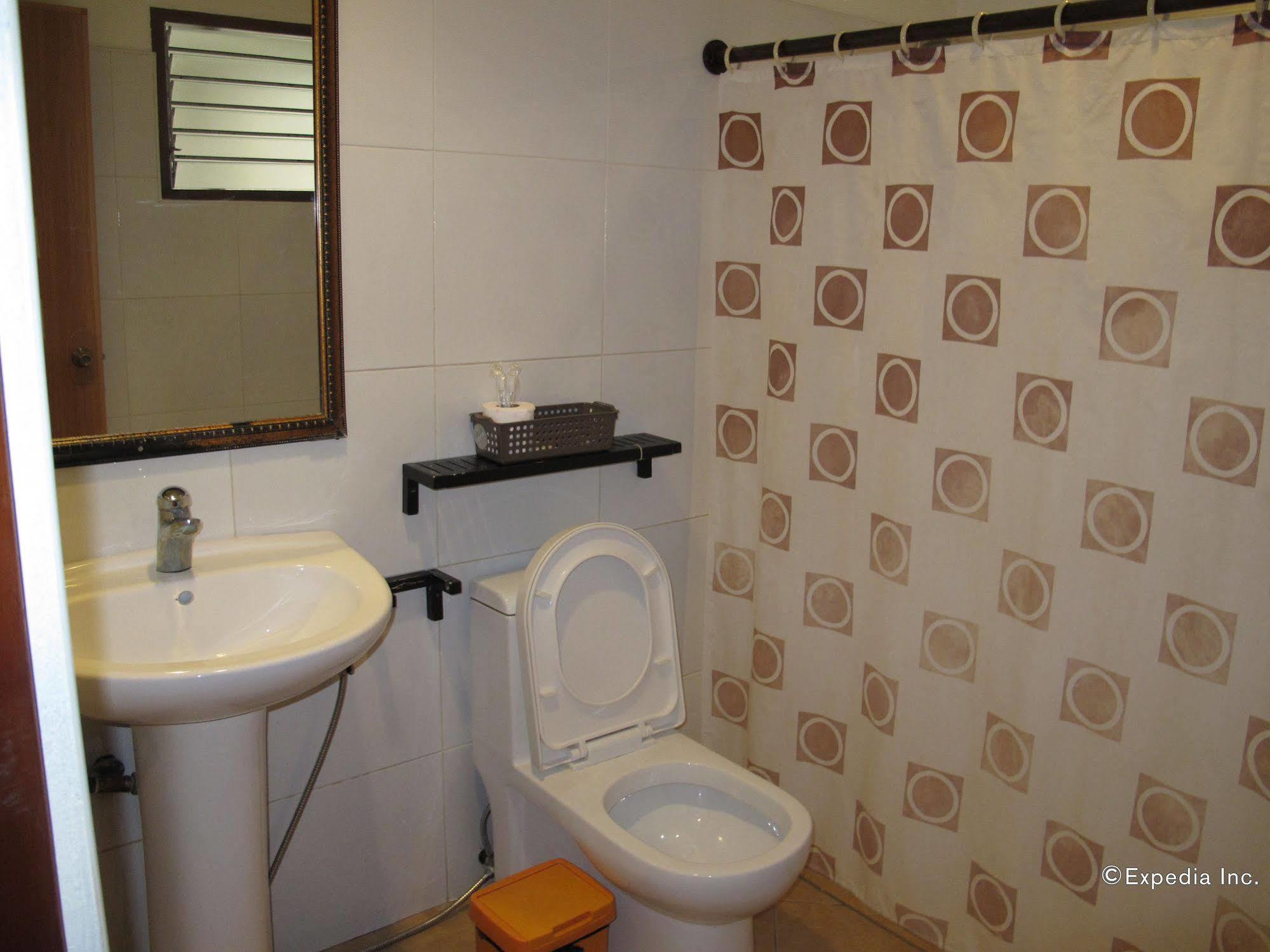 Bluefins Resort Lapu-Lapu City Exterior foto