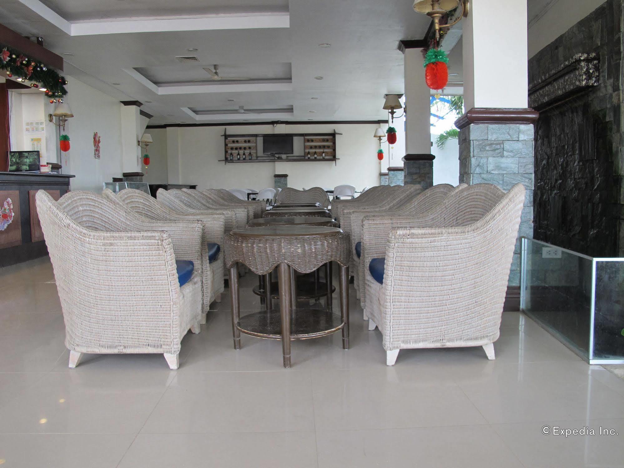 Bluefins Resort Lapu-Lapu City Exterior foto