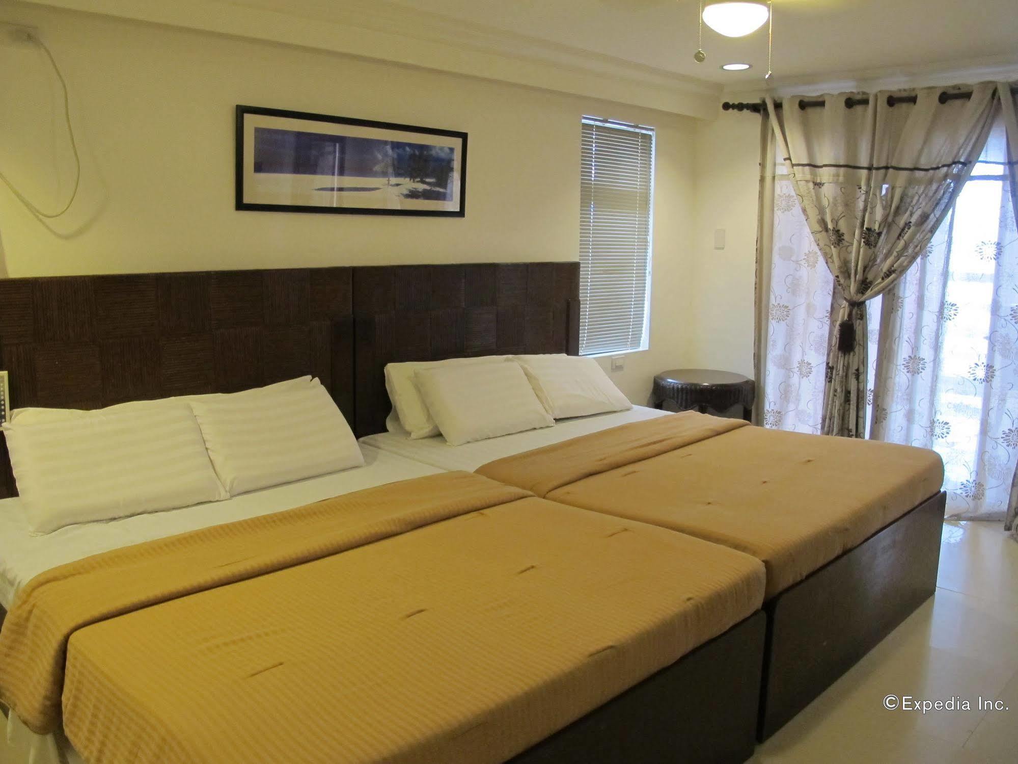 Bluefins Resort Lapu-Lapu City Exterior foto