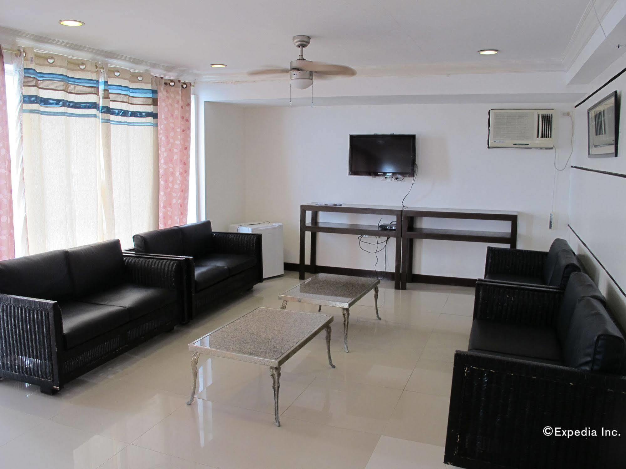 Bluefins Resort Lapu-Lapu City Exterior foto