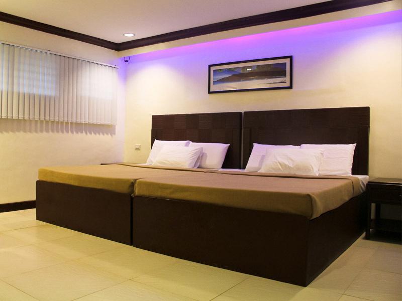 Bluefins Resort Lapu-Lapu City Exterior foto